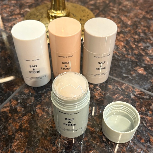 NEW Salt & Stone Mini Deodorant Discovery Set The Viral Salt & Stone - Picture 3 of 3